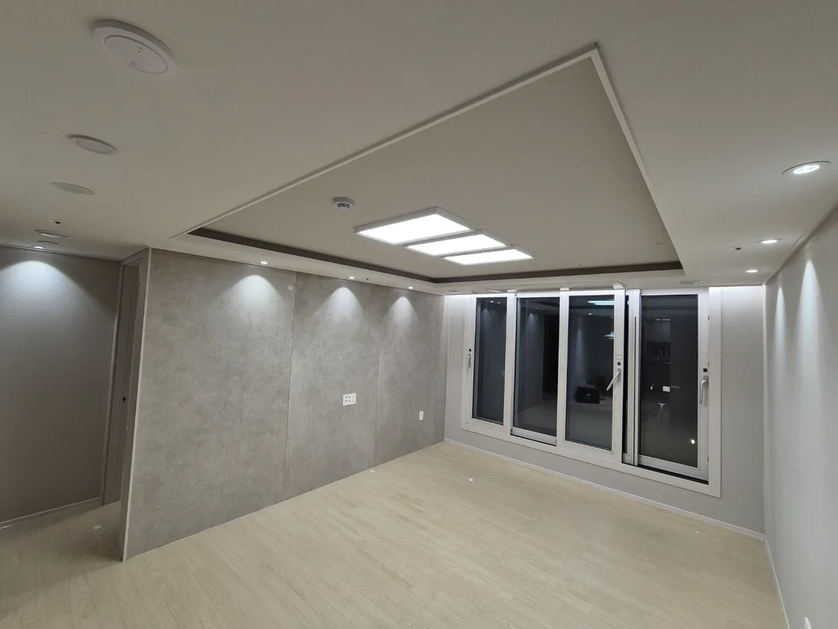 대구/동대구역 센텀화성파크드림/A패키지 + 안방 커튼박스 간접조명 시공 사진 2